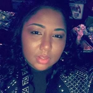 Meet your Posher, Aracelis